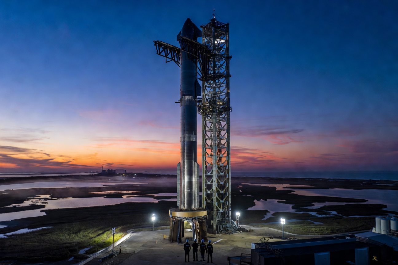 Starship fully stacked on the orbital launch mount at dawn, Boca Chica Texas